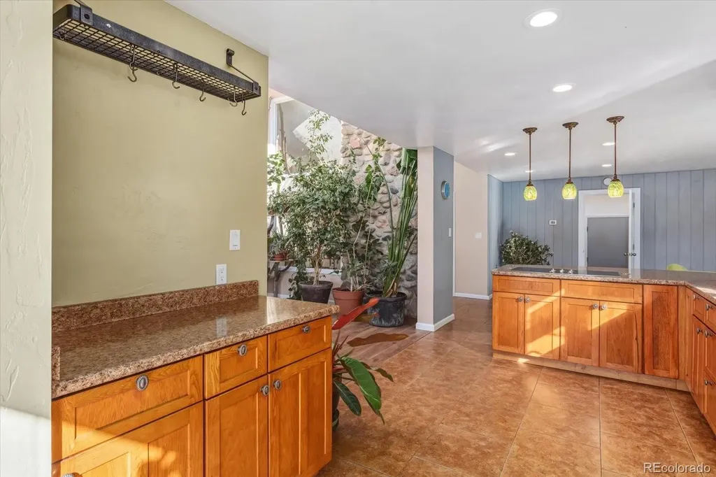 1247 J Street Salida CO 81201