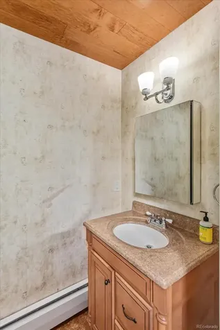 1247 J Street Salida CO 81201