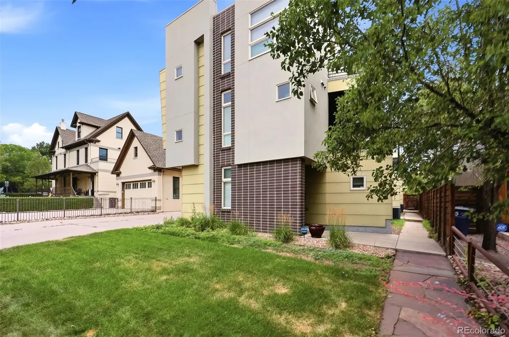 1743 W 33 Avenue Denver CO 80211