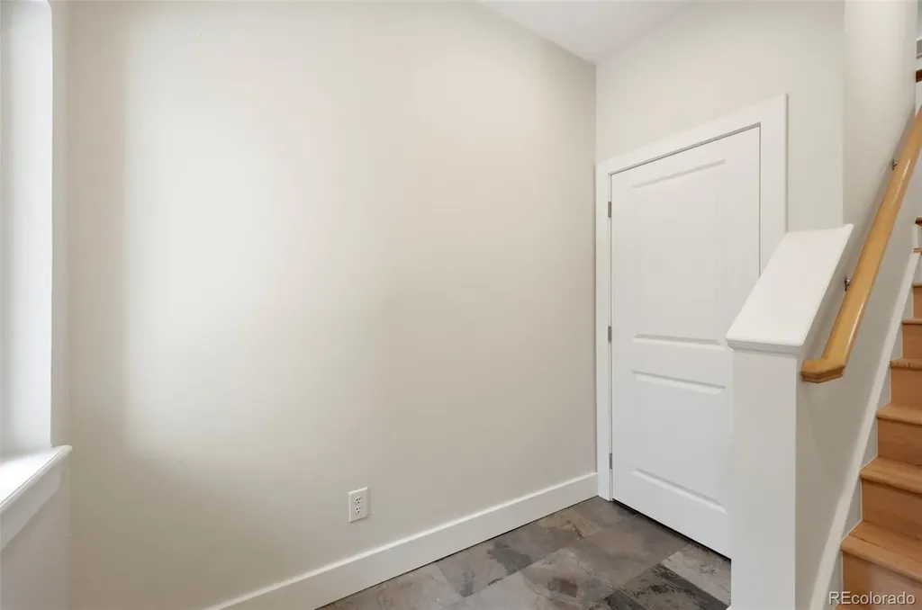 1743 W 33 Avenue Denver CO 80211