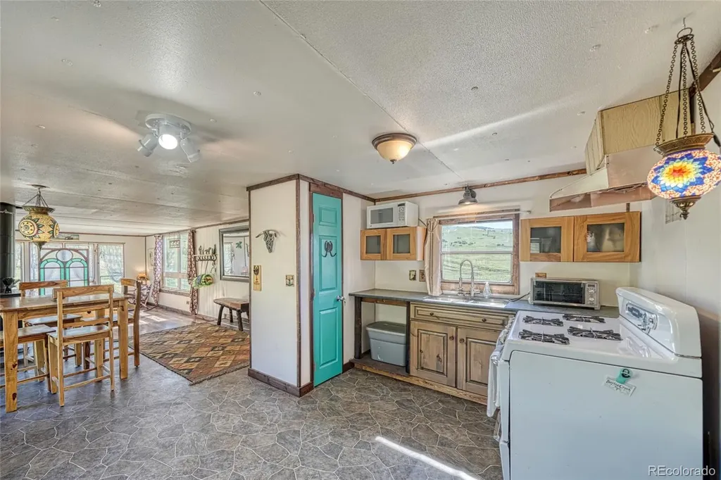 1455 N B Street Florissant CO 80816