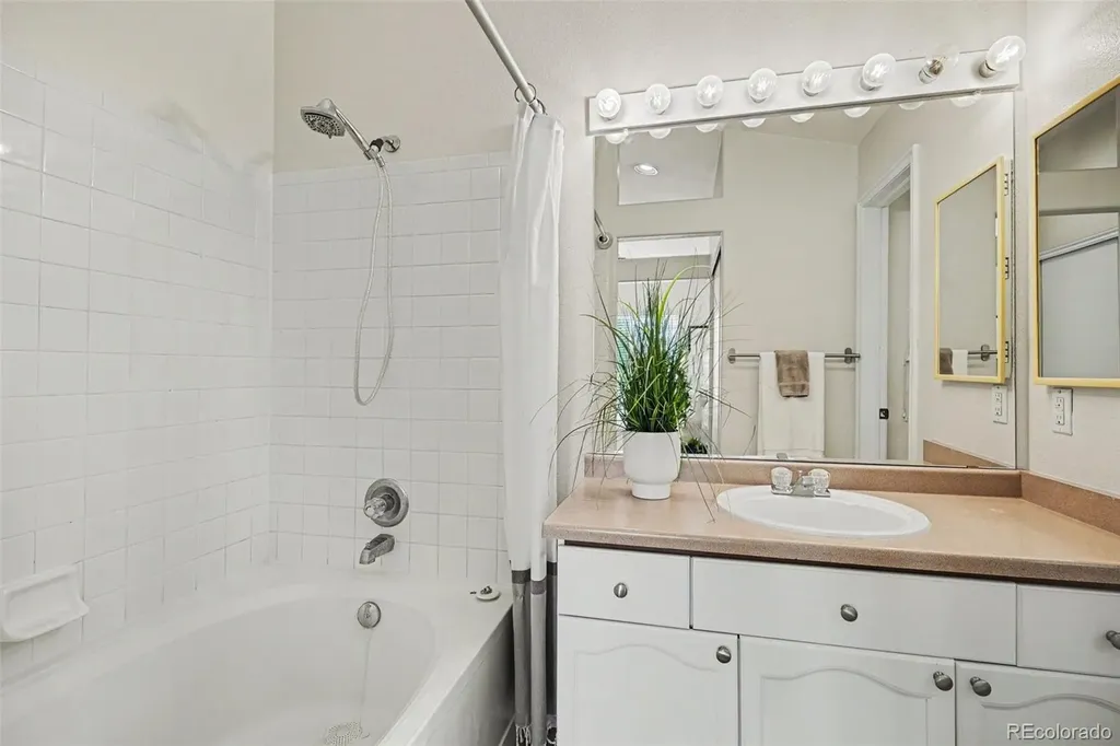 9678 Rockhampton Way Highlands Ranch CO 80130