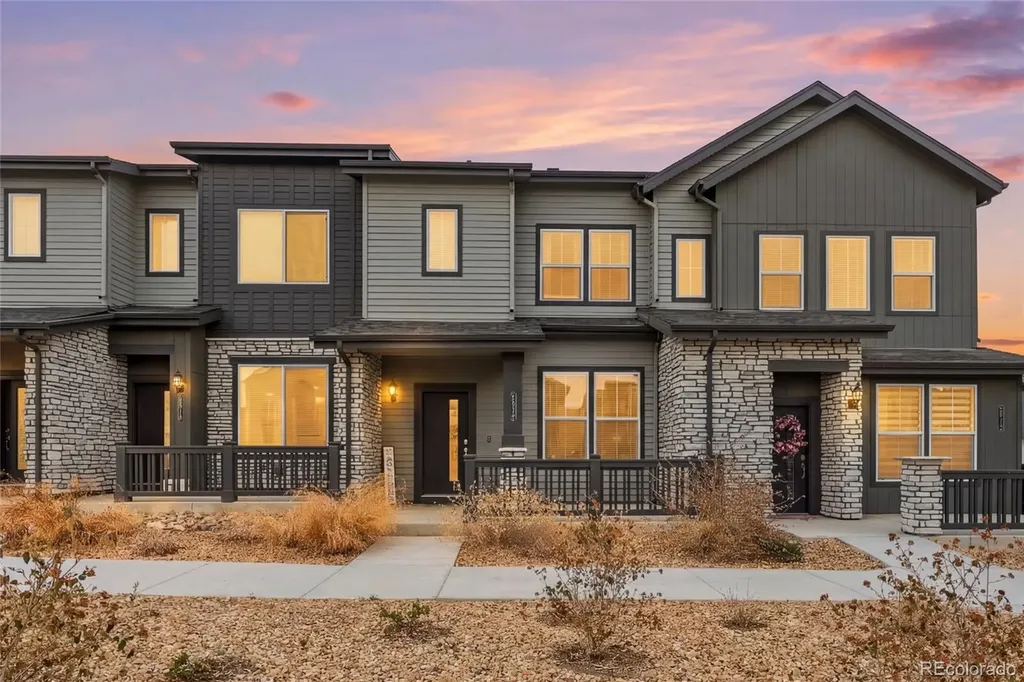 2014 S Gold Bug Way Aurora CO 80018