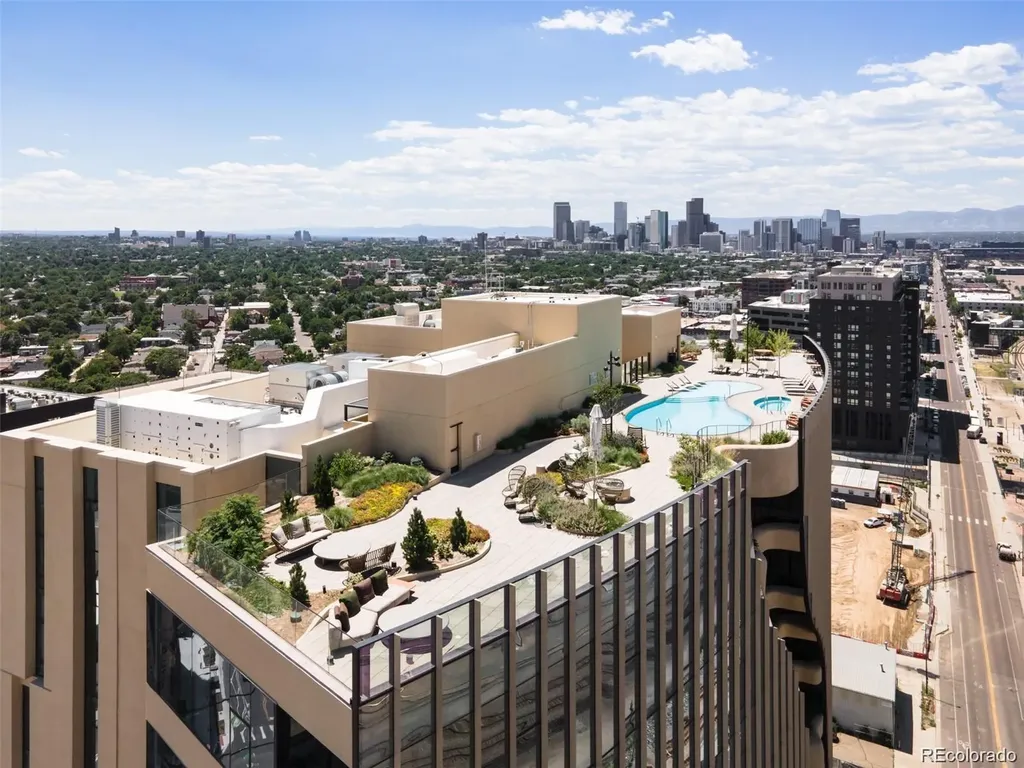3930 Blake Street Denver CO 80205