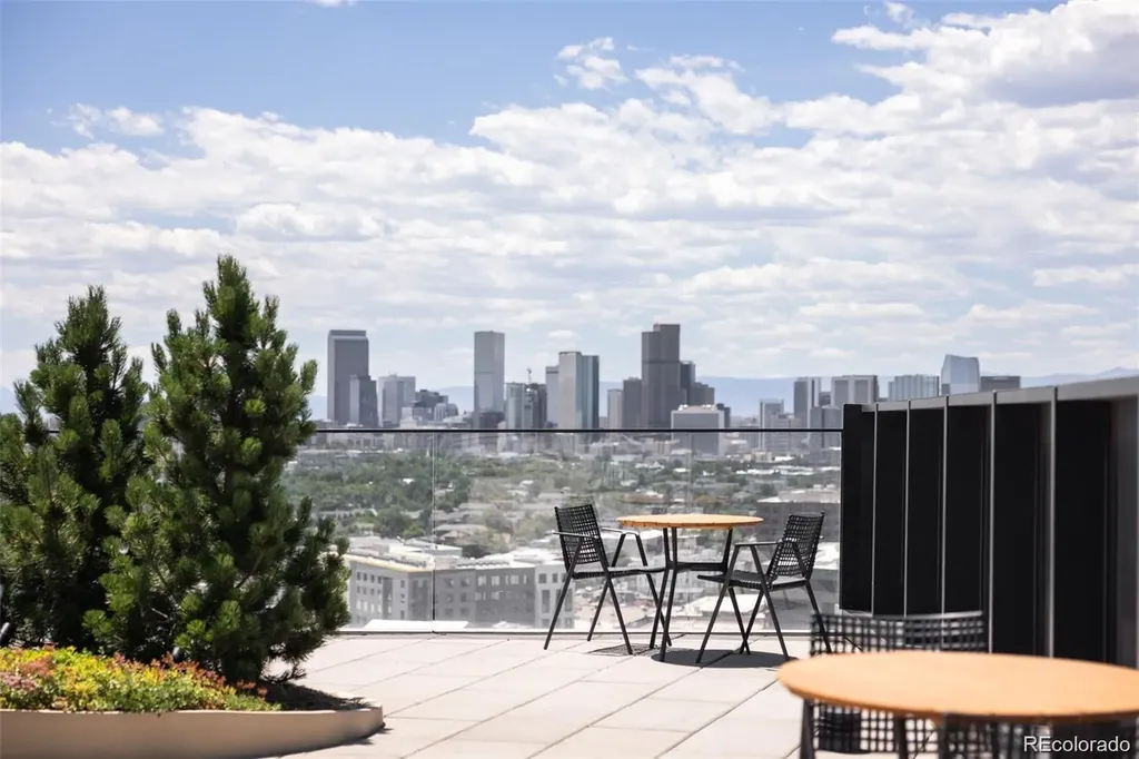 3930 Blake Street Denver CO 80205