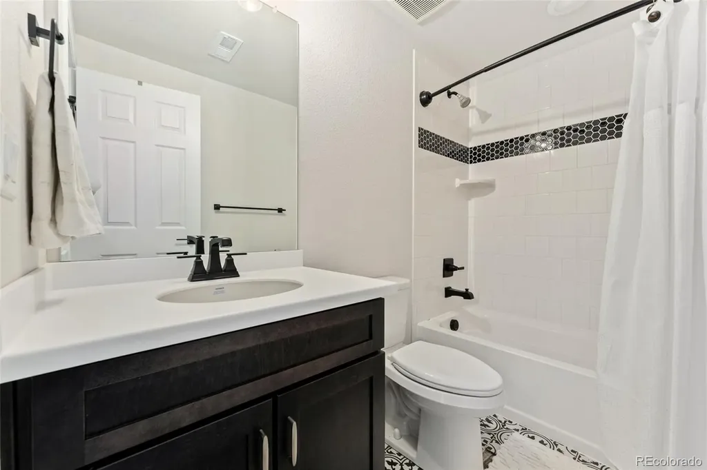 5646 S Grand Baker Court Aurora CO 80016