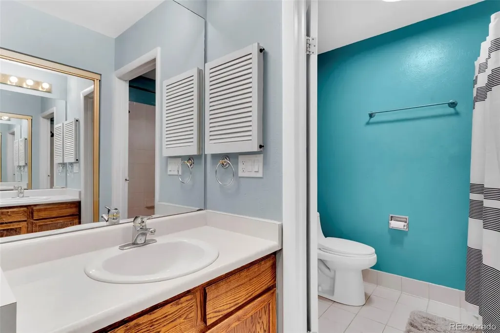 2497 S Victor Street Aurora CO 80014