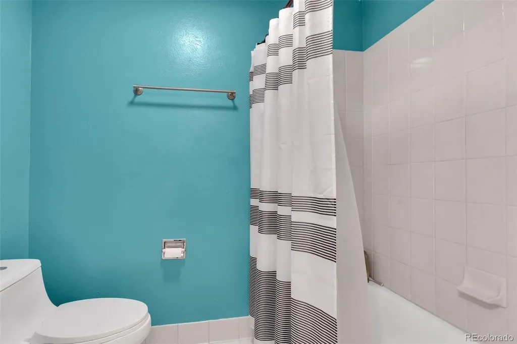 2497 S Victor Street Aurora CO 80014