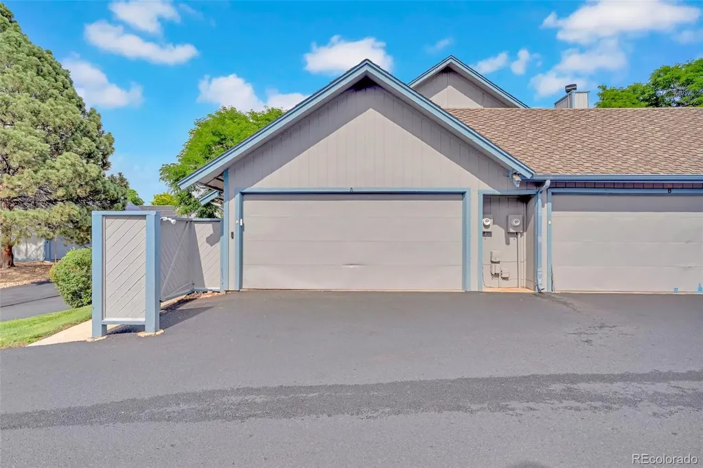 2497 S Victor Street Aurora CO 80014