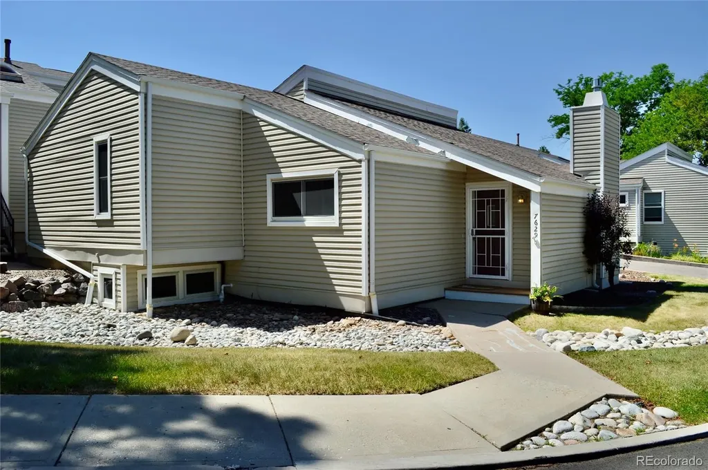 7629 S Monaco Way Centennial CO 80112