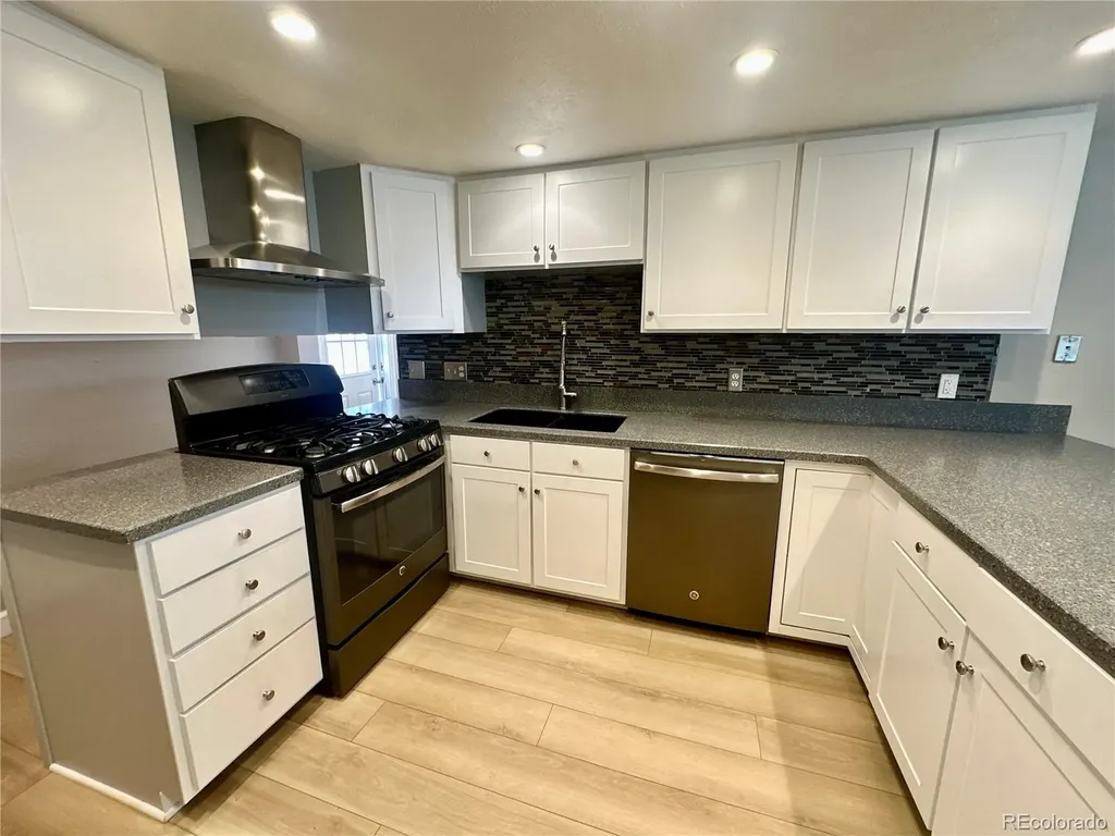 7629 S Monaco Way Centennial CO 80112