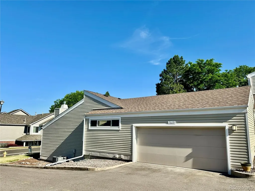 7629 S Monaco Way Centennial CO 80112