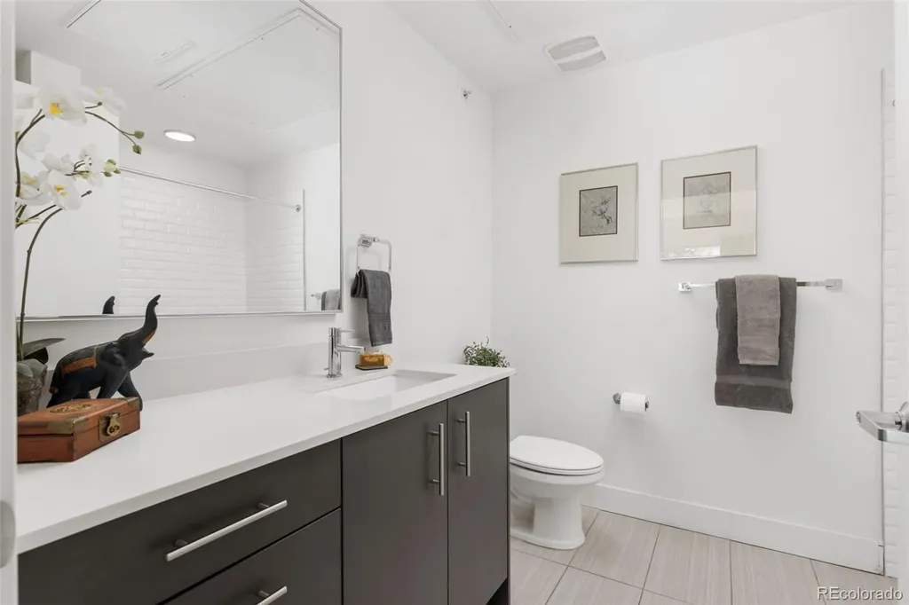 2525 Arapahoe Street Denver CO 80205