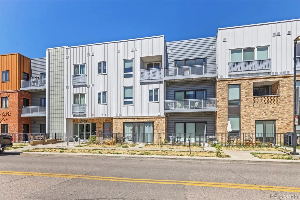 2525 Arapahoe Street Denver CO 80205