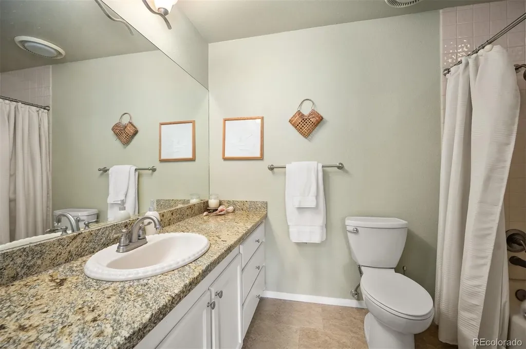 8505 E Temple Drive E Denver CO 80237