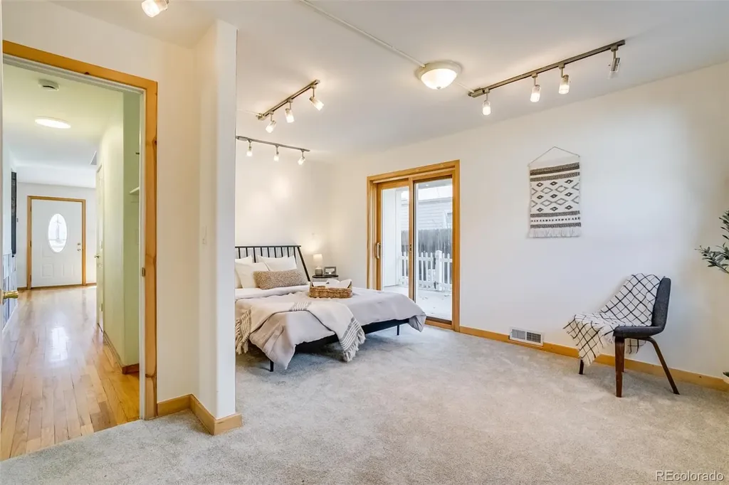 1385 S Hudson Street Denver CO 80222