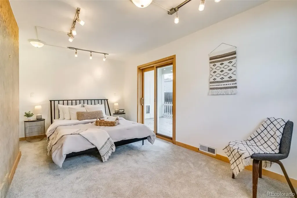 1385 S Hudson Street Denver CO 80222
