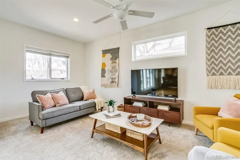 1385 S Hudson Street Denver CO 80222