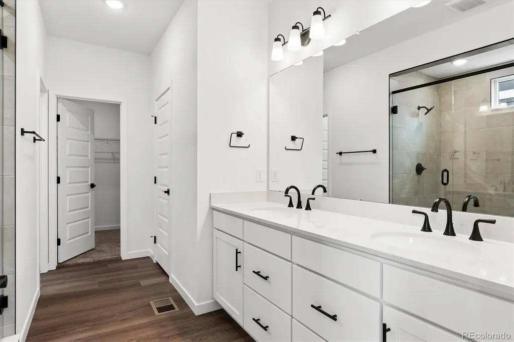 9145 Fowler Peak Court Englewood CO 80112