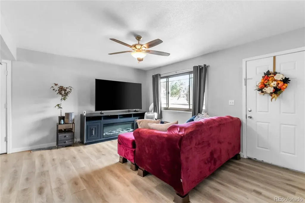4365 Drummond S Colorado Springs CO 80906