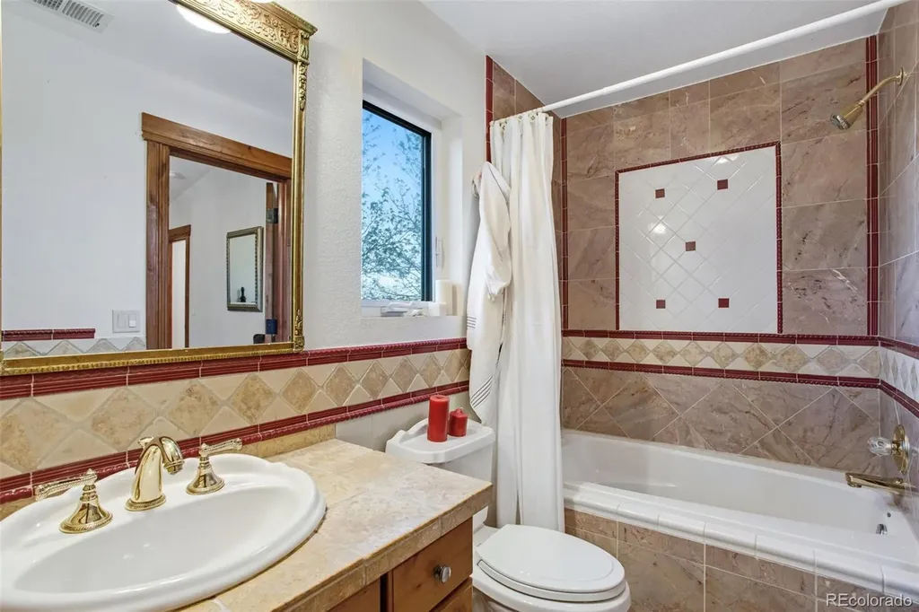 559 Dove Lane Berthoud CO 80513