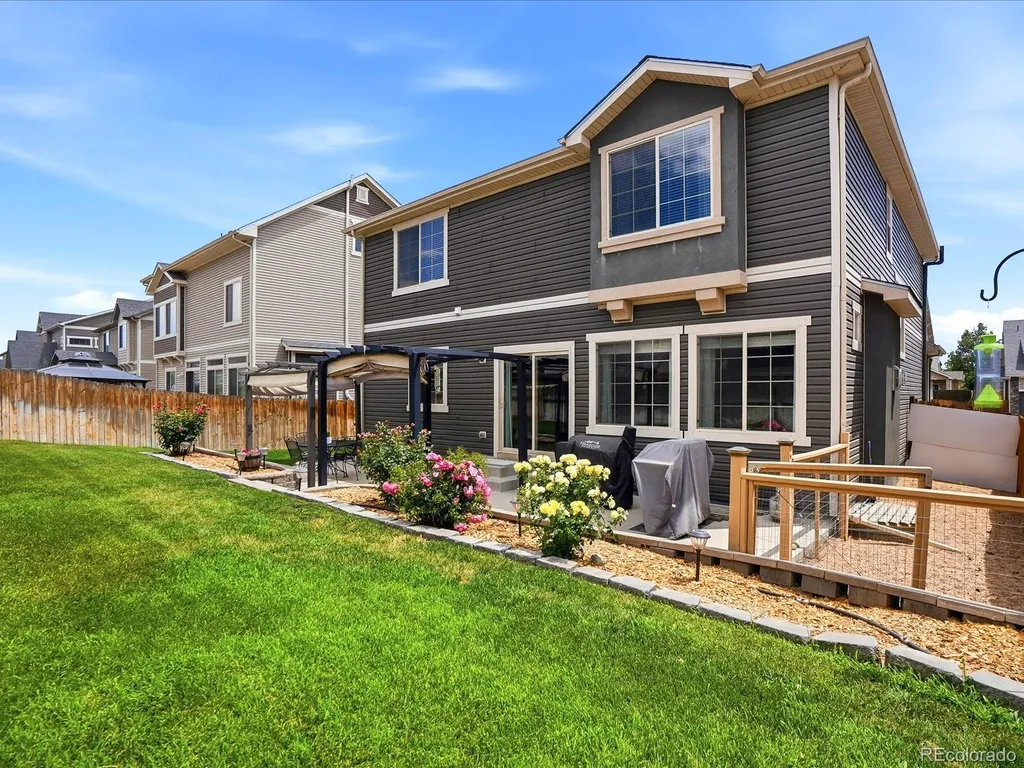 10739 Worchester Way Commerce City CO 80022