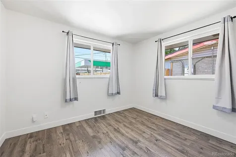 505 Zenobia Street Denver CO 80204