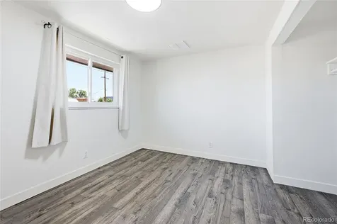 505 Zenobia Street Denver CO 80204
