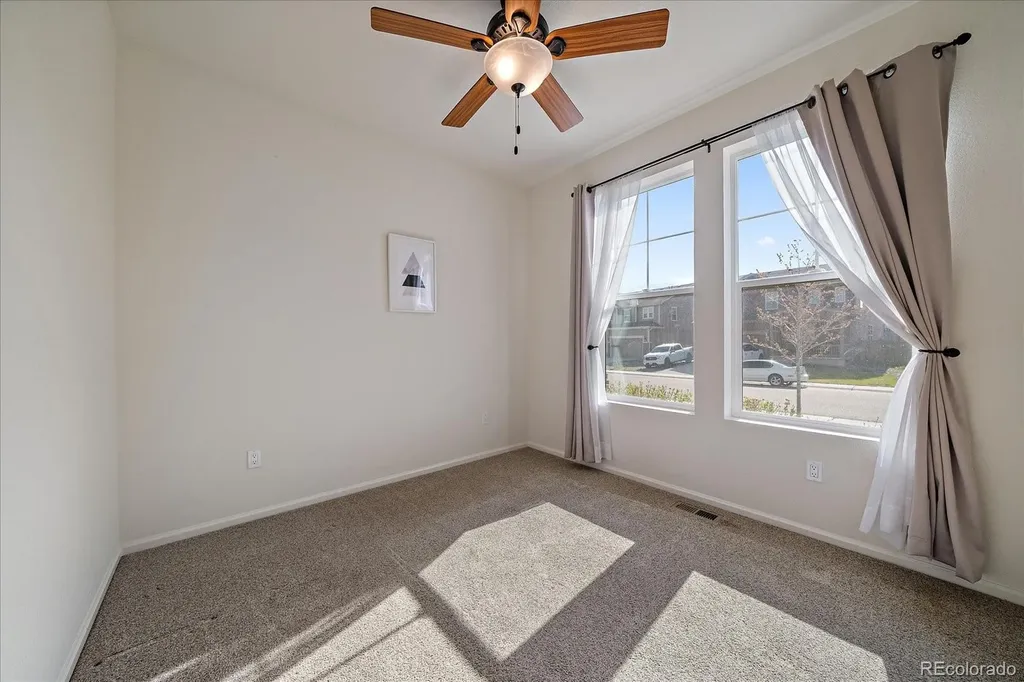 849 N Vandriver Way Aurora CO 80018