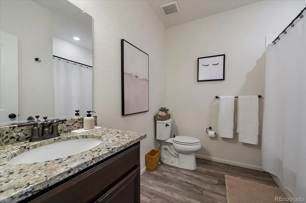 849 N Vandriver Way Aurora CO 80018