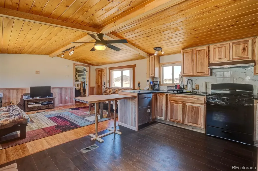 1060 Pinto Trail Como CO 80432