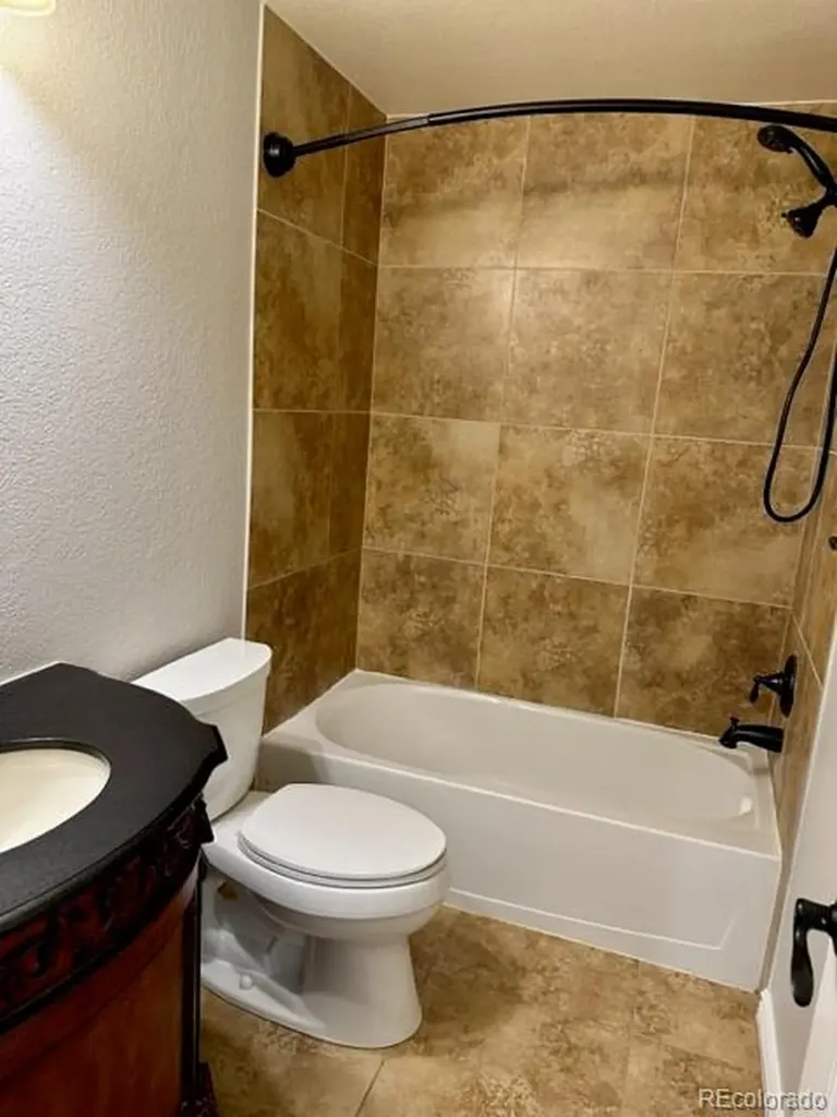 6757 S Riverwood Way Aurora CO 80016