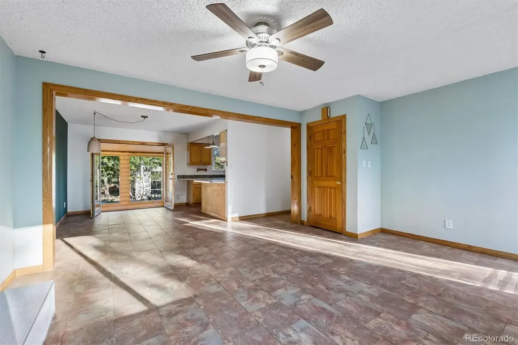 38 Elliot Lane Golden CO 80403