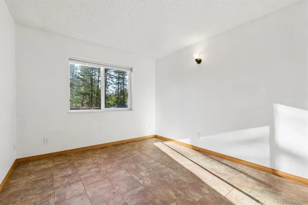 38 Elliot Lane Golden CO 80403