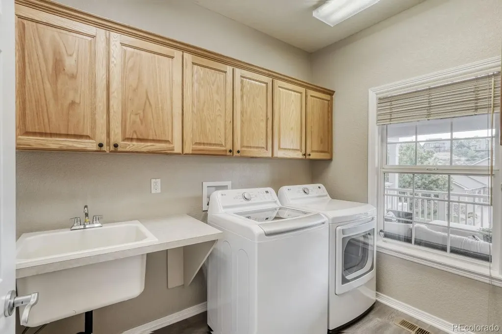 547 Crawford Street Golden CO 80401