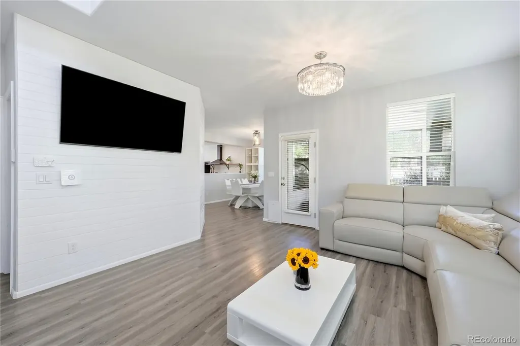 10699 Torrington Lane Littleton CO 80126