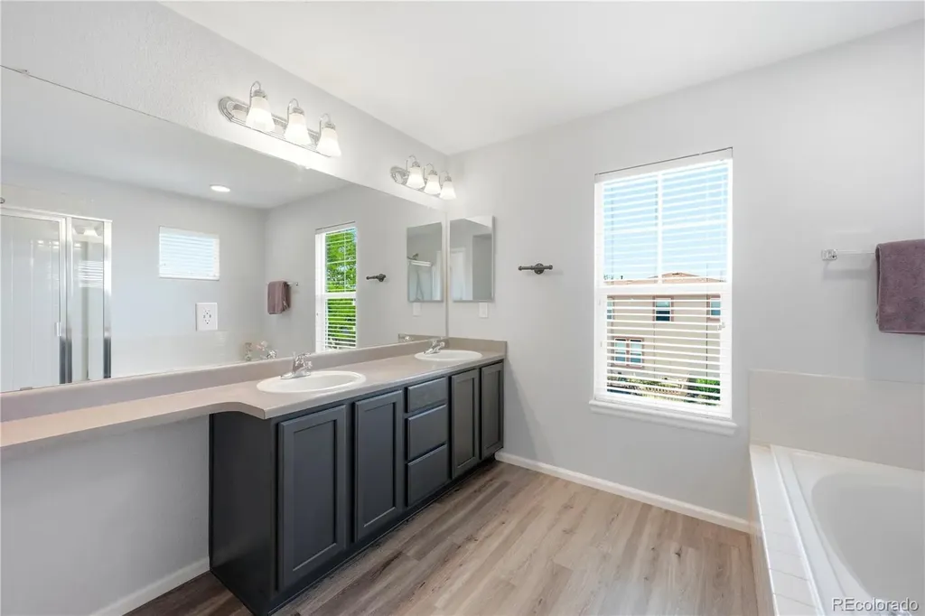 10699 Torrington Lane Littleton CO 80126