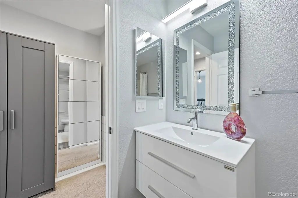 10699 Torrington Lane Littleton CO 80126