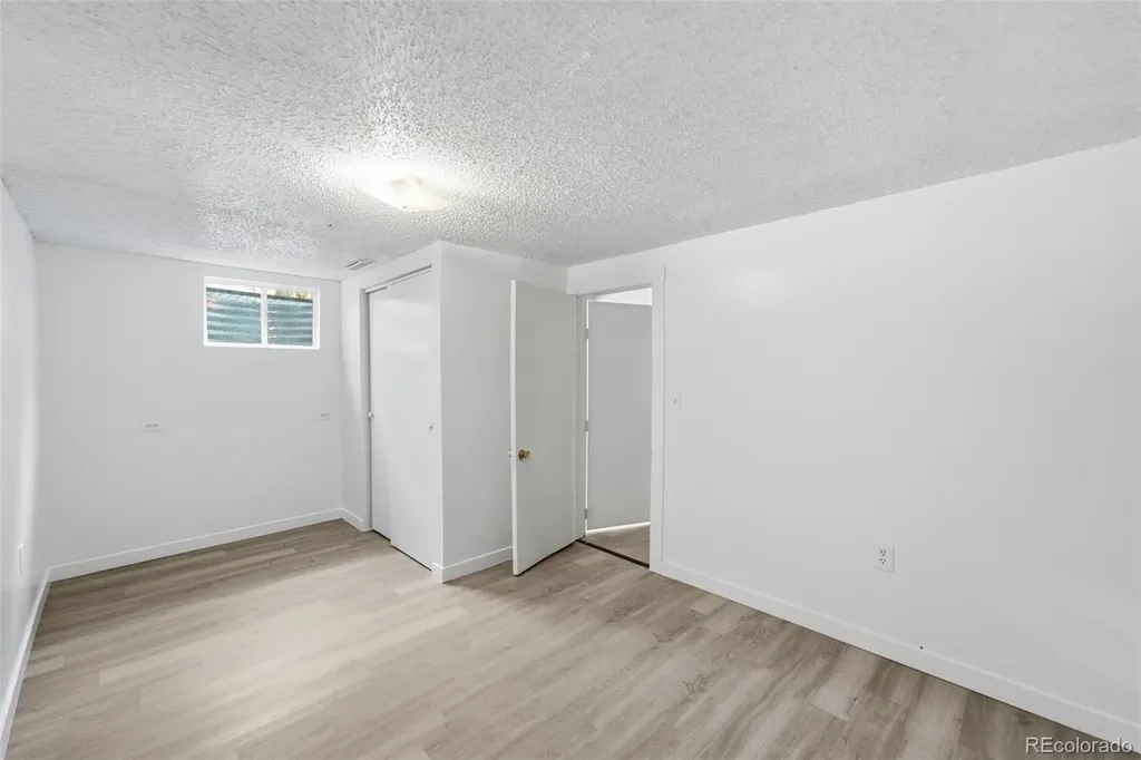 745 Mobile Street Aurora CO 80011