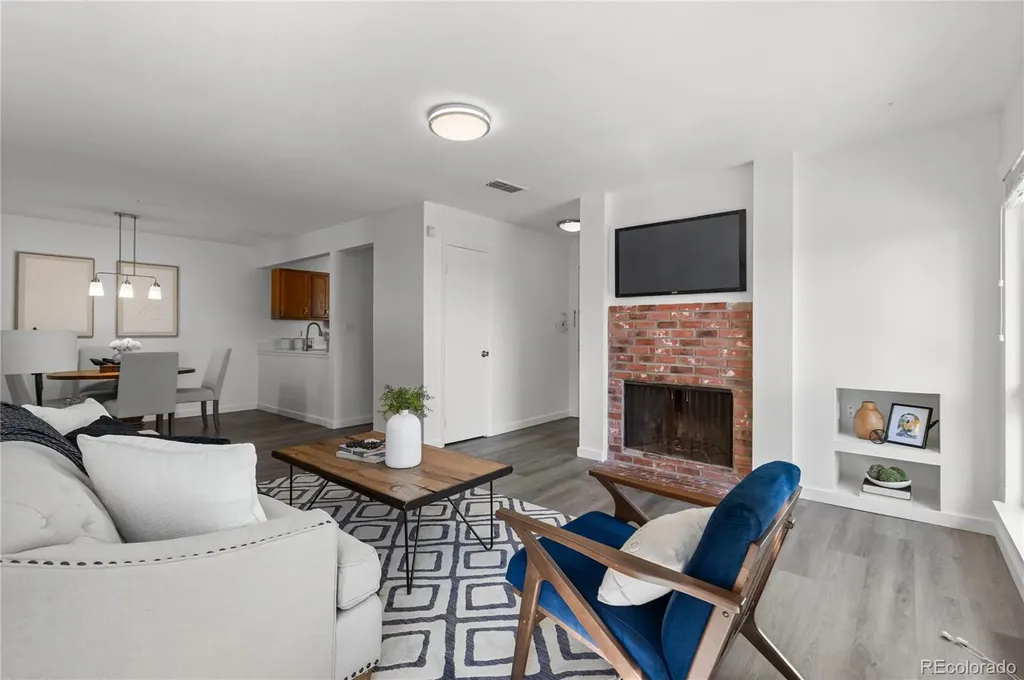 2215 E Geddes Avenue Littleton CO 80122
