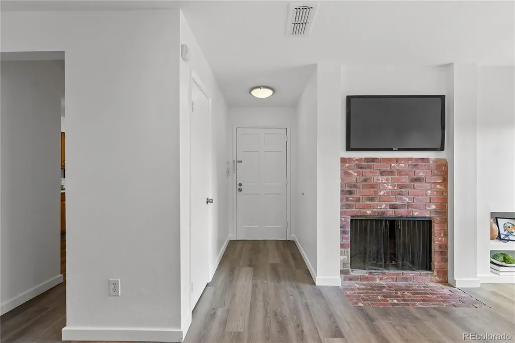 2215 E Geddes Avenue Littleton CO 80122