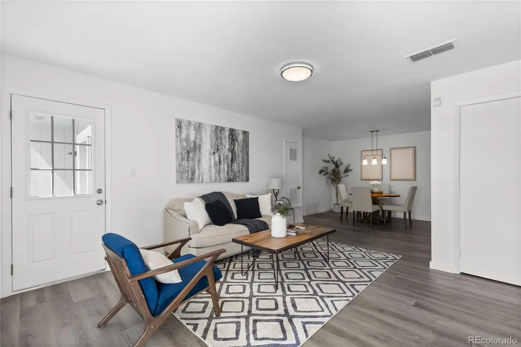 2215 E Geddes Avenue Littleton CO 80122
