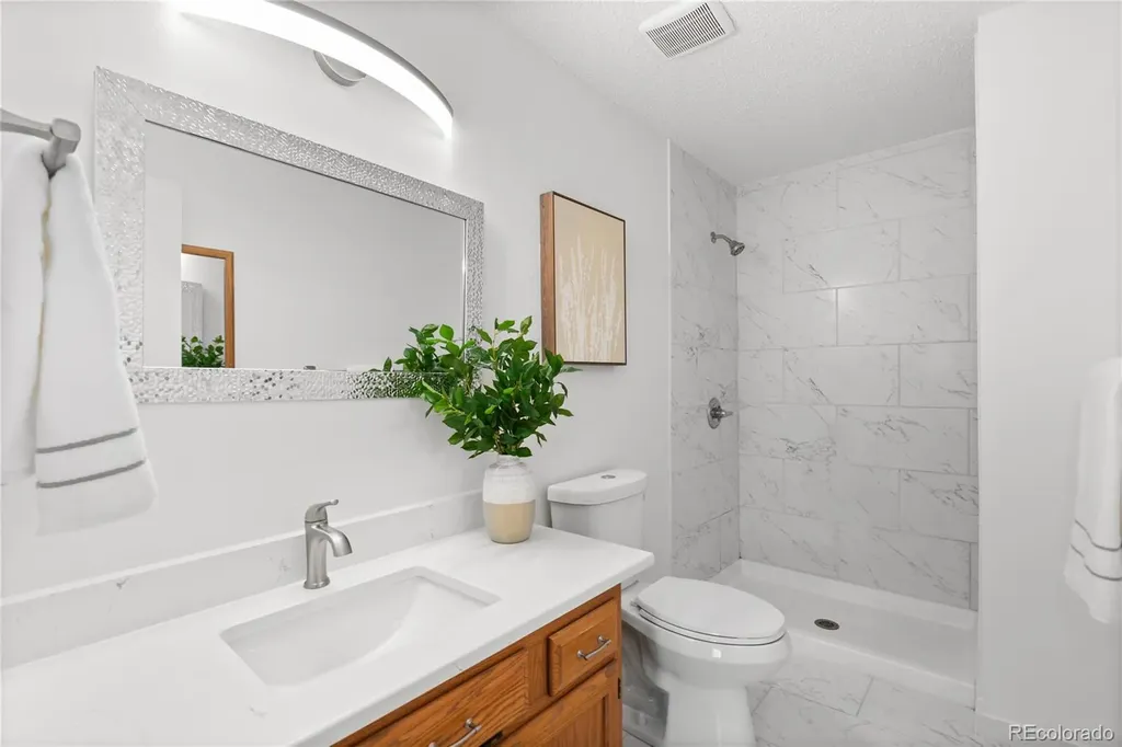 2215 E Geddes Avenue Littleton CO 80122