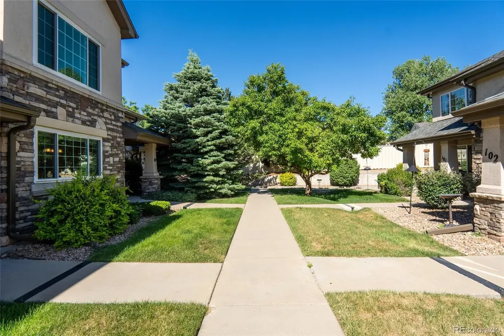 1435 S Chambers Road Aurora CO 80017