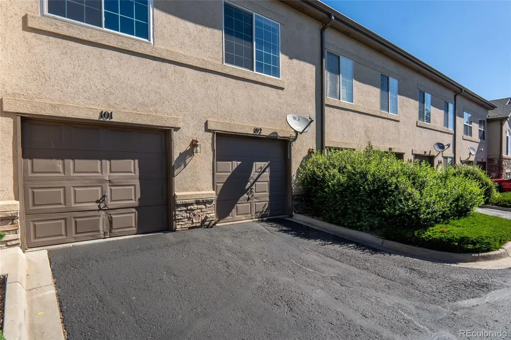 1435 S Chambers Road Aurora CO 80017