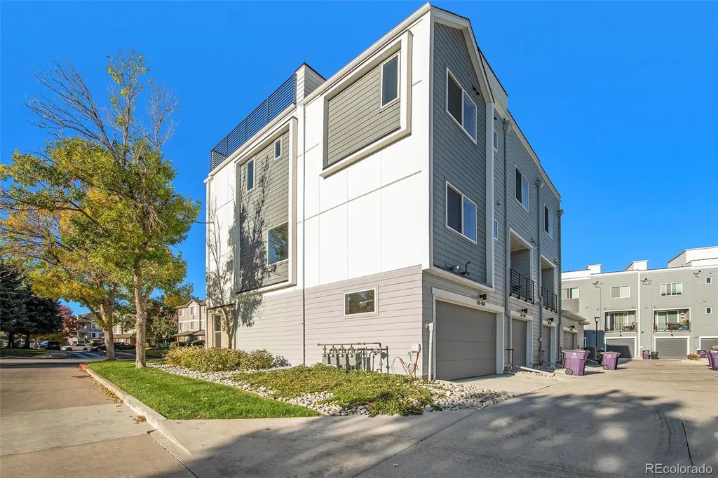 888 S Valentia Street Denver CO 80247