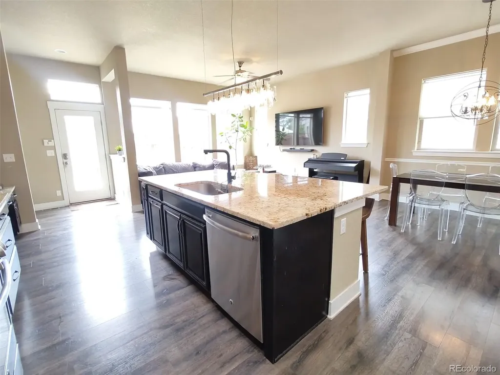 5424 Tamarac Way Denver CO 80238