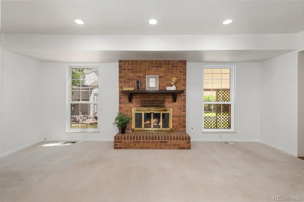 2316 S Dawson Way Aurora CO 80014