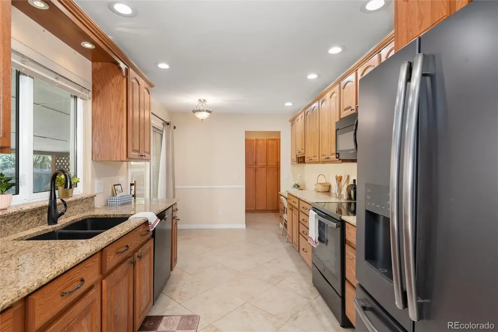 2316 S Dawson Way Aurora CO 80014