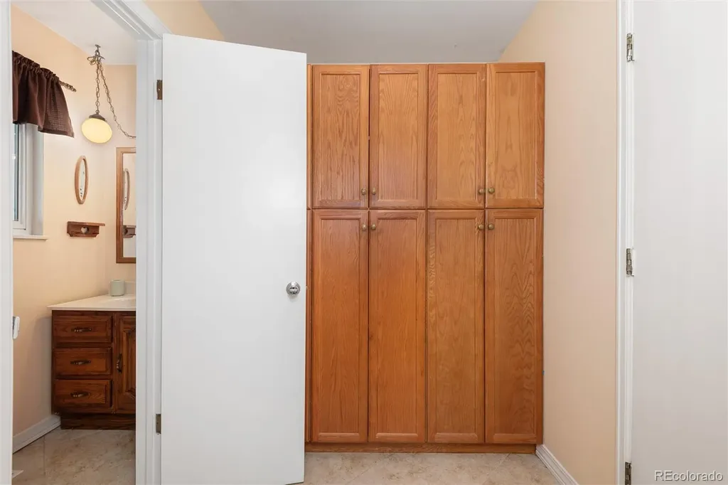 2316 S Dawson Way Aurora CO 80014